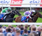 kinross-right-storms-to-victory-in-the-city-of-york-stakes-uk-20-08-2022