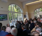 La sala bilance della palazzina proprietari: tutti a vedere il GP di Merano sugli schermi