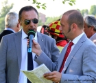 Da destra: Bertolini intervista il Proprietario Vincenzo Caldarola al Tondino del Premio D'Estate