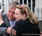 Raffaele Biondi, allenatore di Greg Pass, abbraccia la moglie dopo la vittoria....