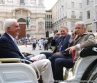 Da sinistra il dott. Alessandro Viani, il dott. Colombo e Josè Altafini in Piazza San Fedele