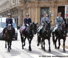 Polizia e Carabinieri a cavallo in piazza Cordusio