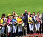 Le amazzoni sul palco della premiazione: Premio ND Lorenza Strada Moro