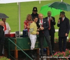 Premiazione del Premio Merano vinto dal fantino Marco Monteriso con i colori della storica Sc. Fert del Sig,. Ferrario